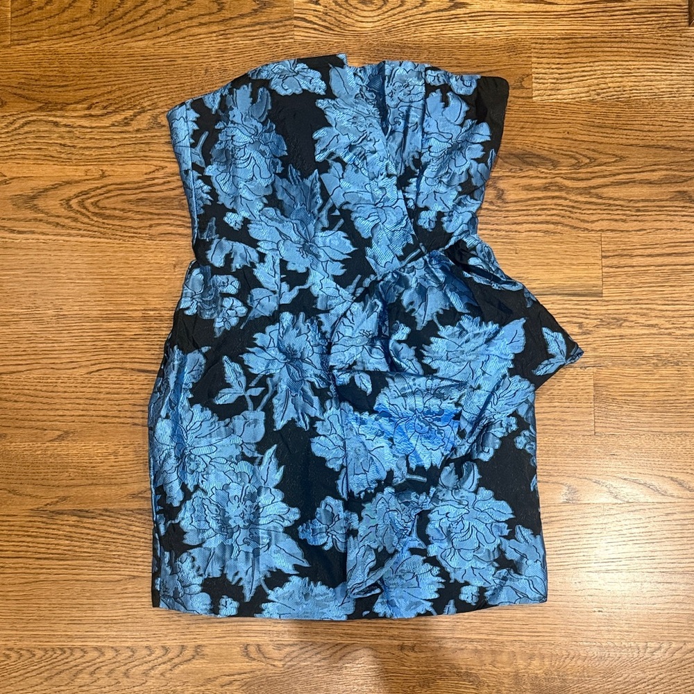 Chic Strapless Dress with Blue Floral Design